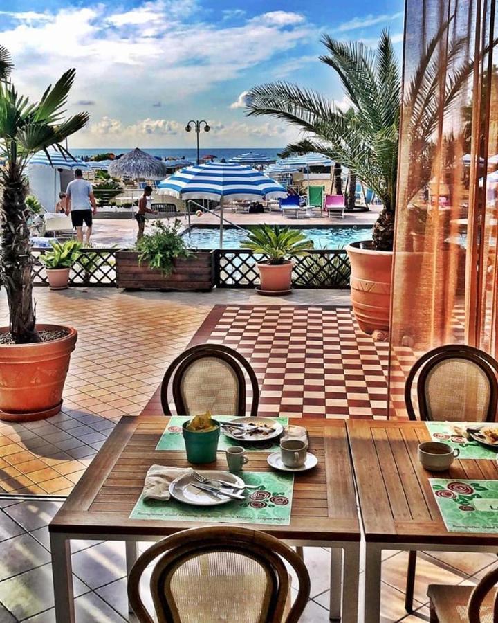 Hotel La Brezza Frontemare Lido di Jesolo Zewnętrze zdjęcie