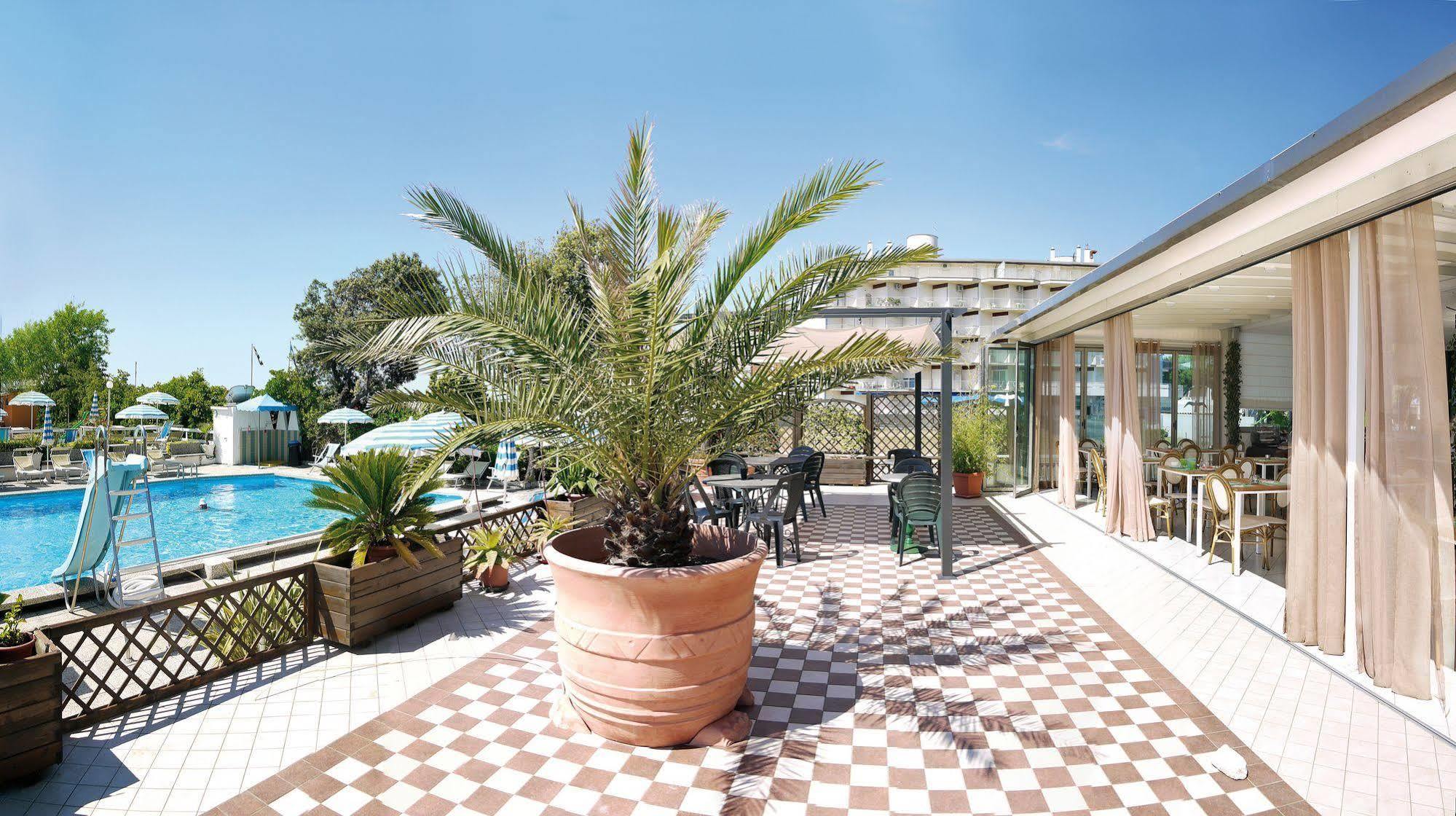 Hotel La Brezza Frontemare Lido di Jesolo Zewnętrze zdjęcie