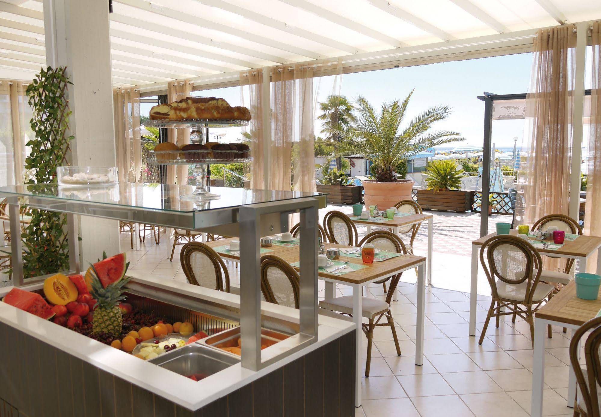 Hotel La Brezza Frontemare Lido di Jesolo Zewnętrze zdjęcie