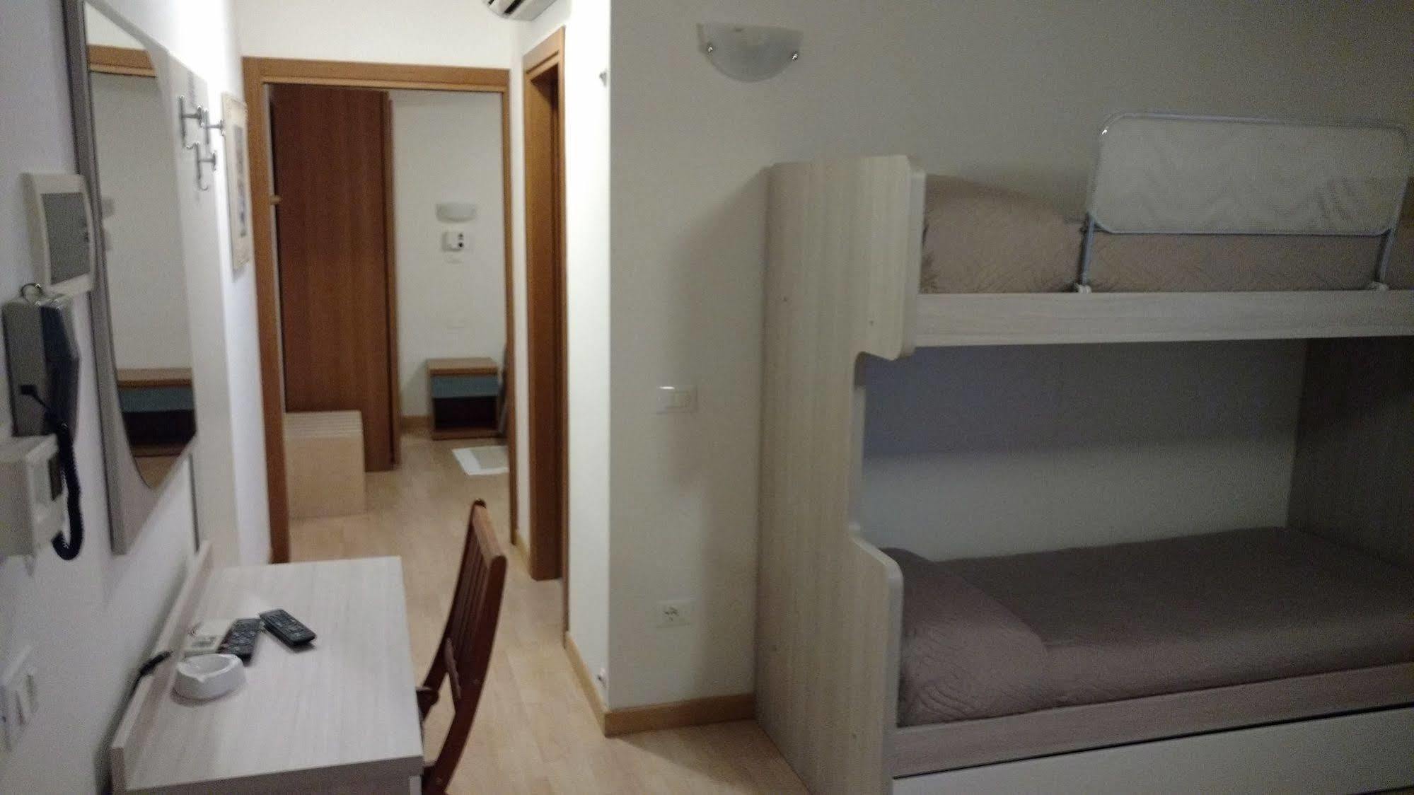 Hotel La Brezza Frontemare Lido di Jesolo Zewnętrze zdjęcie