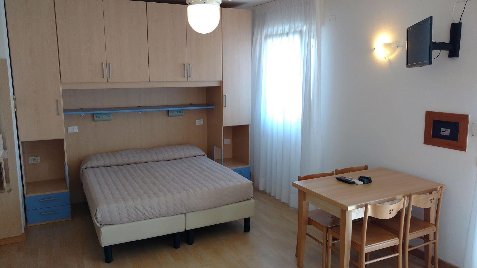 Hotel La Brezza Frontemare Lido di Jesolo Zewnętrze zdjęcie